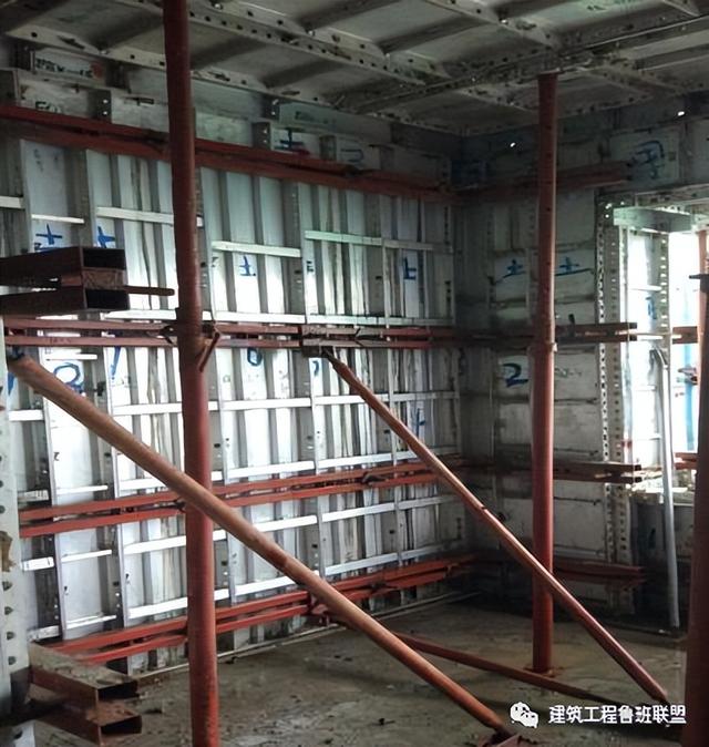 如何穿插提效縮短工期？中建項目示例（施工工藝程序簡單可快速施工縮短工期提前發(fā)揮工程效益）